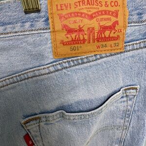 Classic Levi’s 501’s Light Blue Men's Jeans 34x32